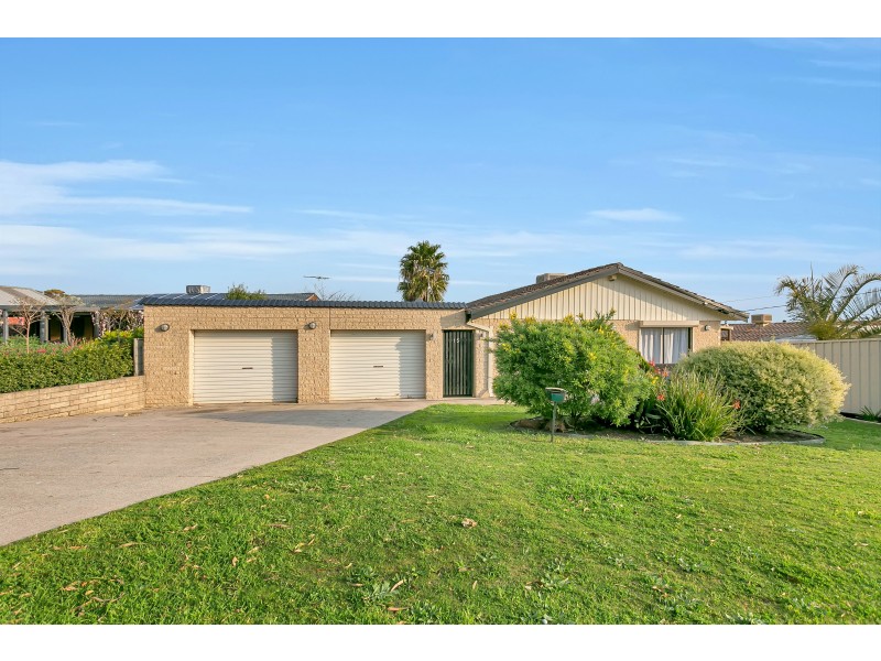 15 Trelawney Crescent, Huntfield Heights SA 5163