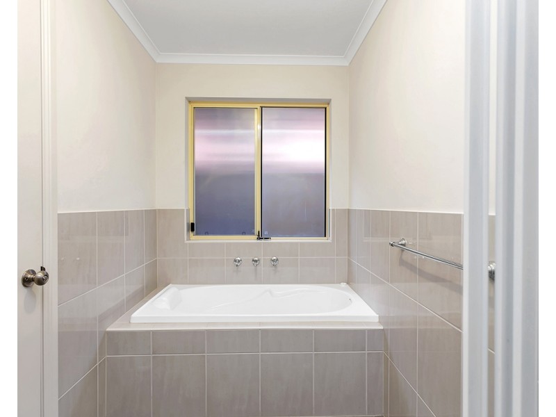 34 South Pacific Drive, Seaford Meadows SA 5169