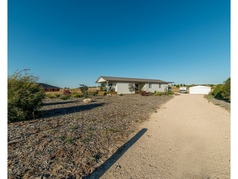 16 Kelsey Rd, Wellington East SA 5259