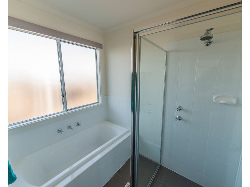 16 Kelsey Rd, Wellington East SA 5259