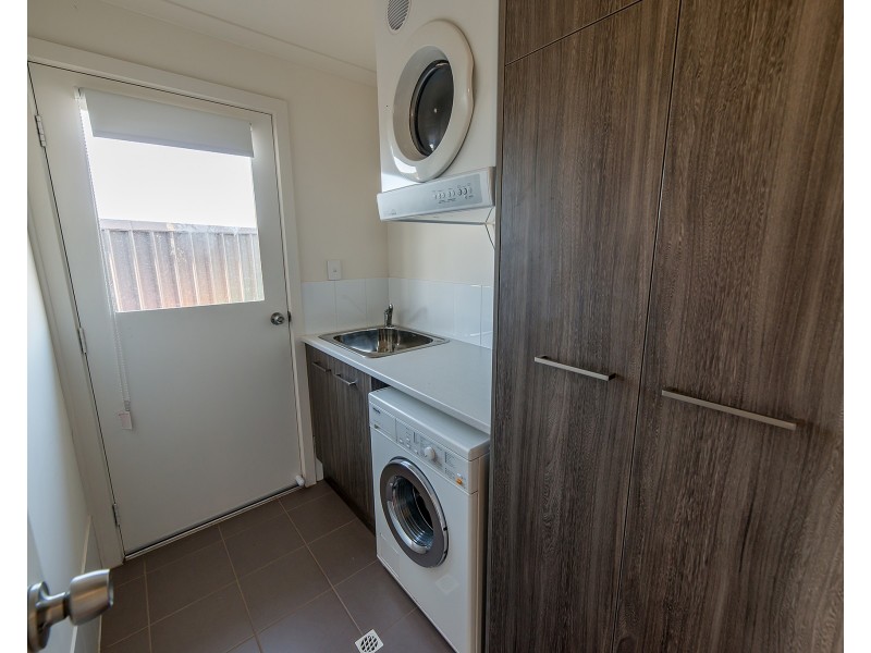 16 Kelsey Rd, Wellington East SA 5259