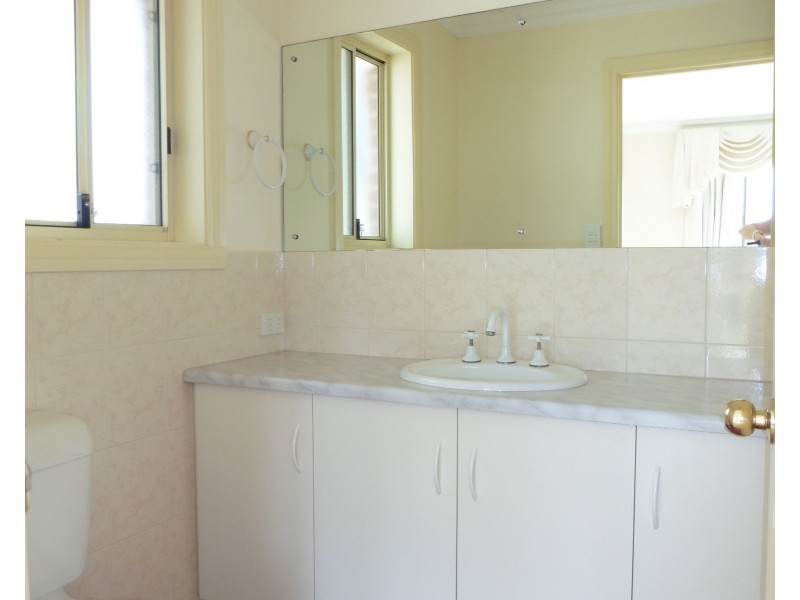 26 Elizabeth Crescent, Hallett Cove SA 5158