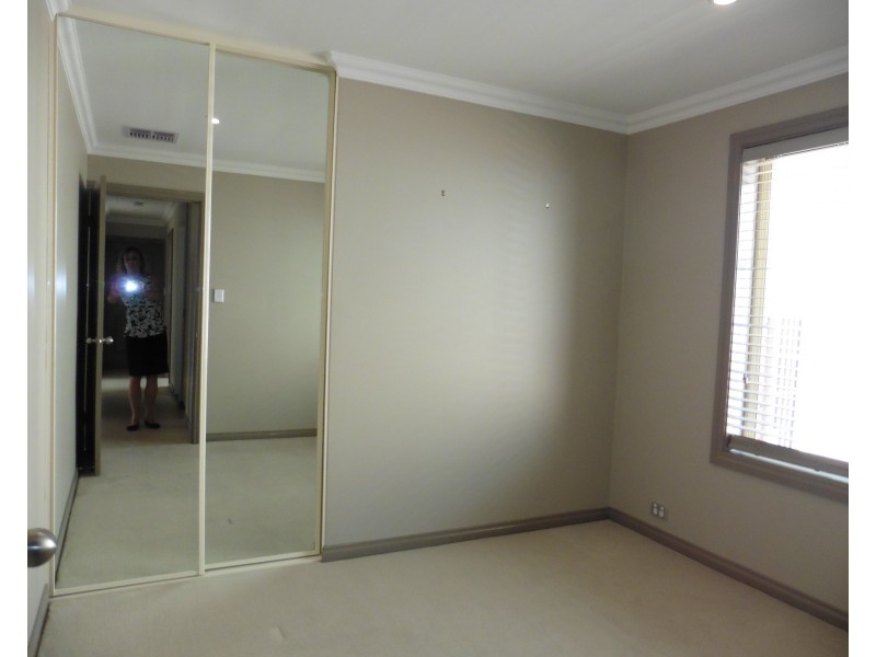 26 Elizabeth Crescent, Hallett Cove SA 5158