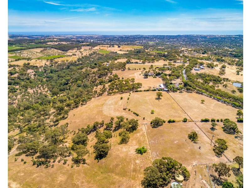 200 Coxs Hill Rd, Onkaparinga Hills SA 5163