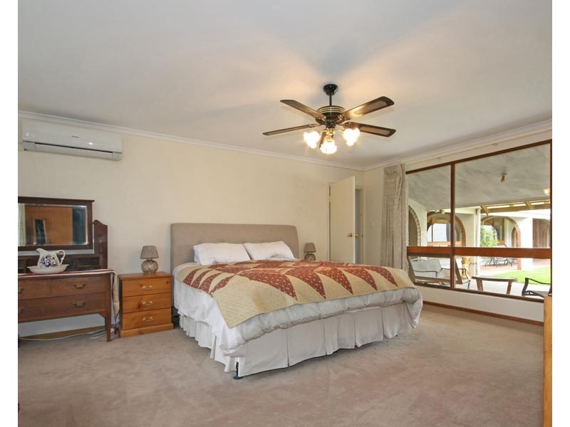 4 Wurlie Road, Aldinga Beach SA 5173