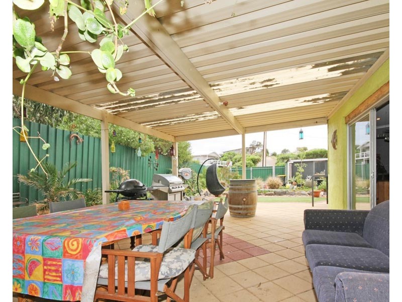 4 Wurlie Road, Aldinga Beach SA 5173