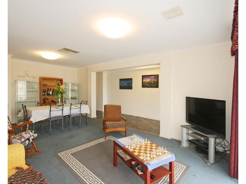 37 Woodcroft Drive, Morphett Vale SA 5162