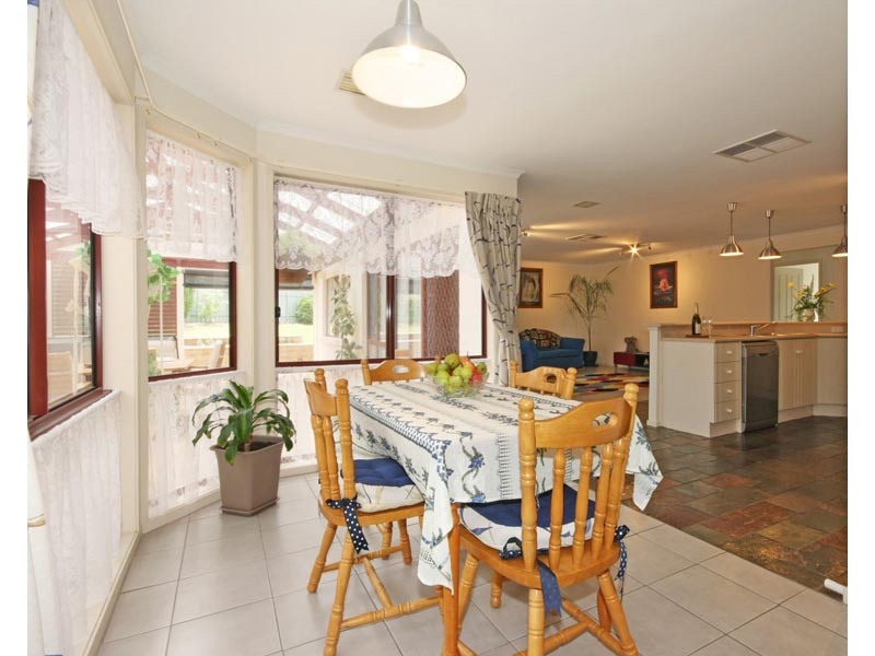 37 Woodcroft Drive, Morphett Vale SA 5162