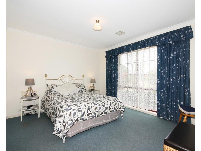 37 Woodcroft Drive, Morphett Vale SA 5162
