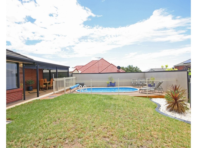 1 Airlie Mews, Hallett Cove SA 5158