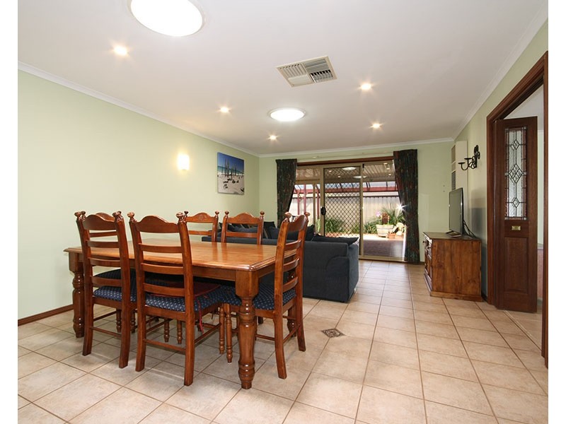 21 Dover Court, Dover Gardens SA 5048