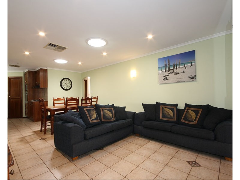 21 Dover Court, Dover Gardens SA 5048