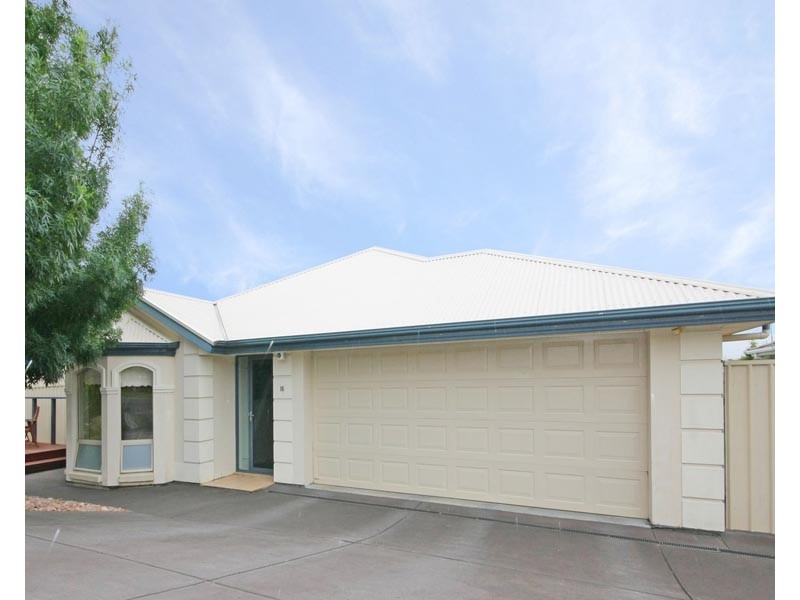 16 Simone Crescent, Morphett Vale SA 5162
