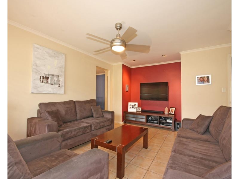 16 Simone Crescent, Morphett Vale SA 5162