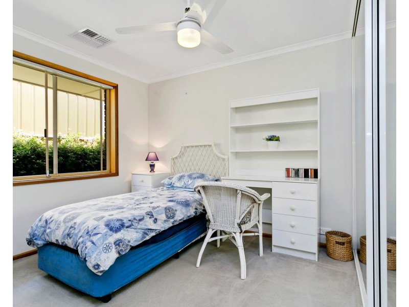18 Admella Court, Hallett Cove SA 5158