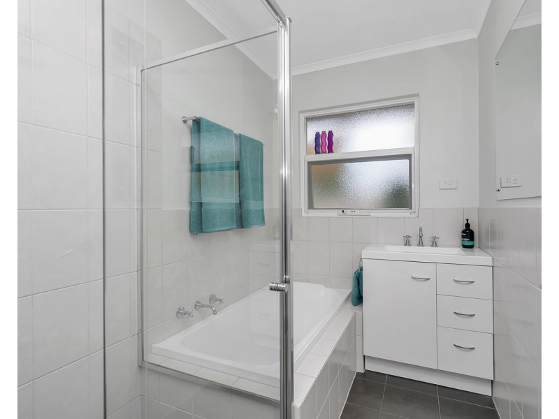 15 Glenburnie Street, Happy Valley SA 5159