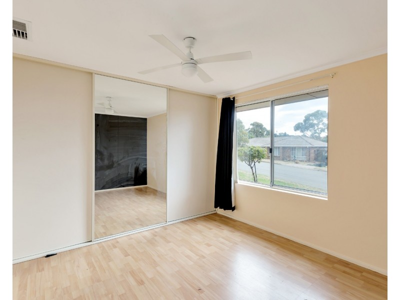 26 Featherstone Drive, Huntfield Heights SA 5163
