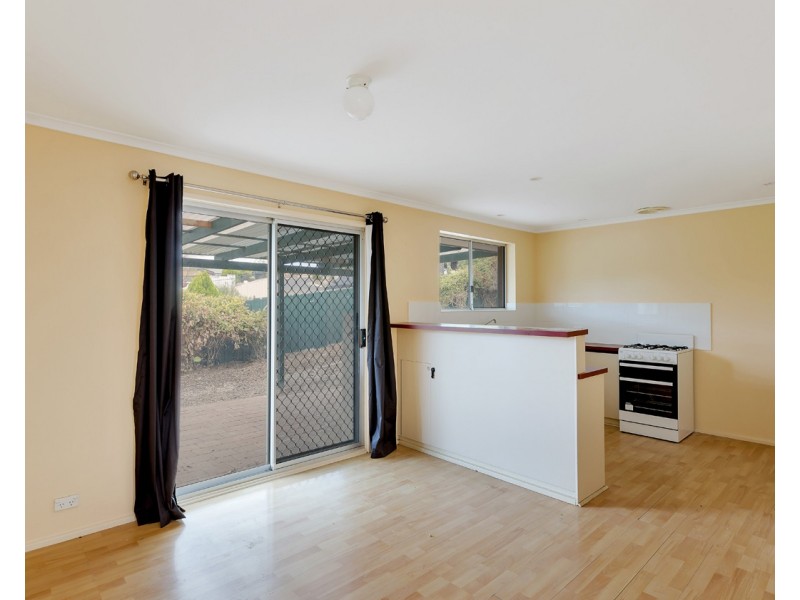 26 Featherstone Drive, Huntfield Heights SA 5163