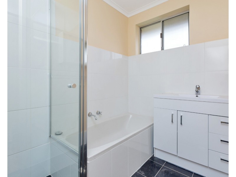 26 Featherstone Drive, Huntfield Heights SA 5163