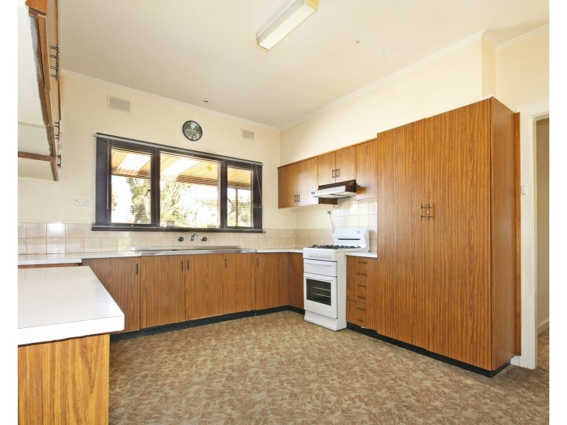28 Saltash Avenue, Christies Beach SA 5165