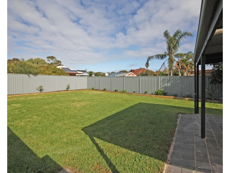 28 Petersen Crescent, Port Noarlunga SA 5167