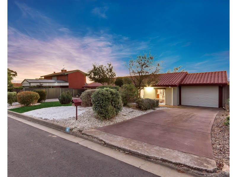 4 Serica Street, Hallett Cove SA 5158