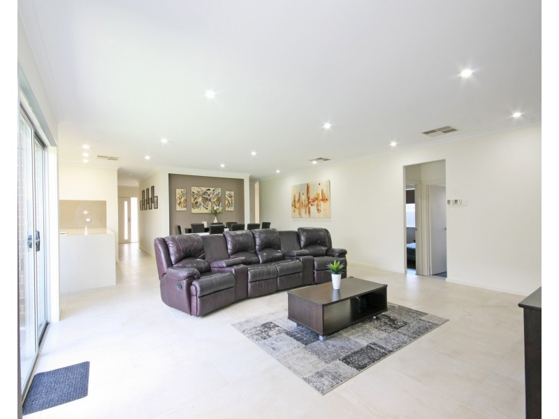 95 Woodend Road, Trott Park SA 5158