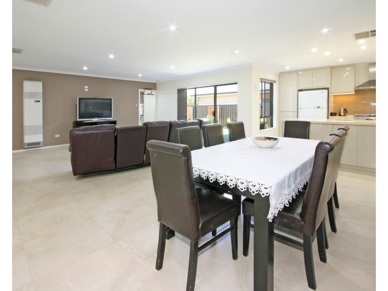 95 Woodend Road, Trott Park SA 5158