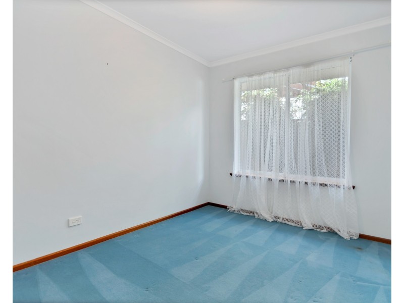 23 Shillabeer Crescent, Woodcroft SA 5162