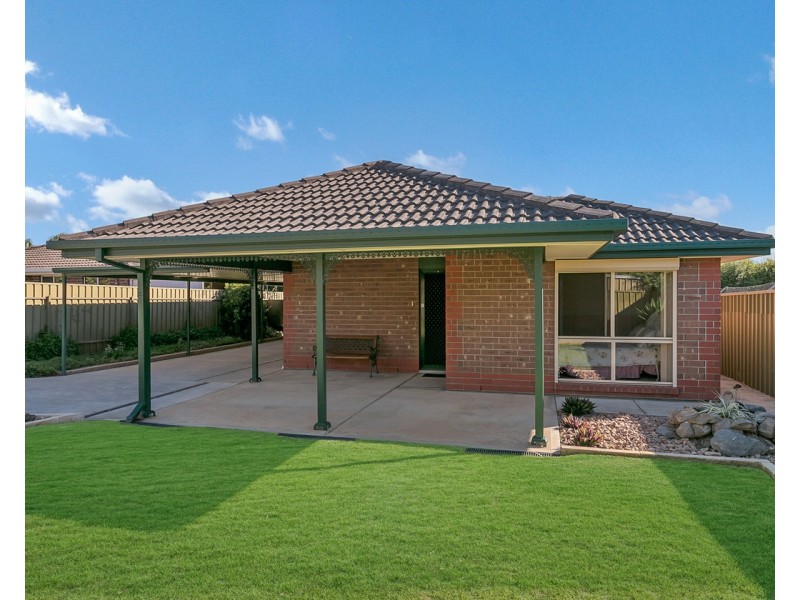 16 Champagne Crescent, Woodcroft SA 5162