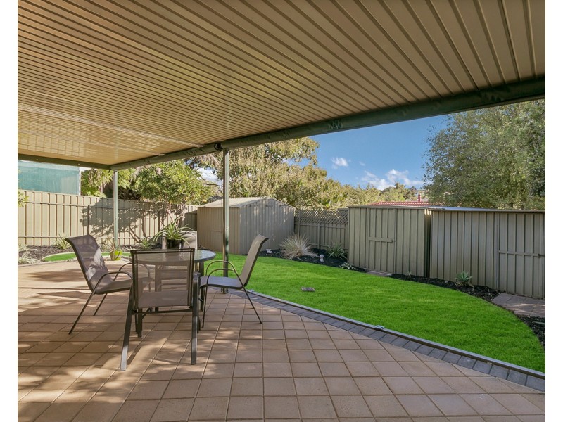16 Champagne Crescent, Woodcroft SA 5162