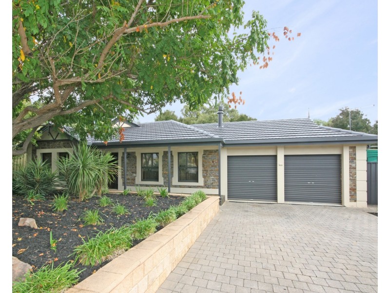 8 Hispano Drive, Woodcroft SA 5162