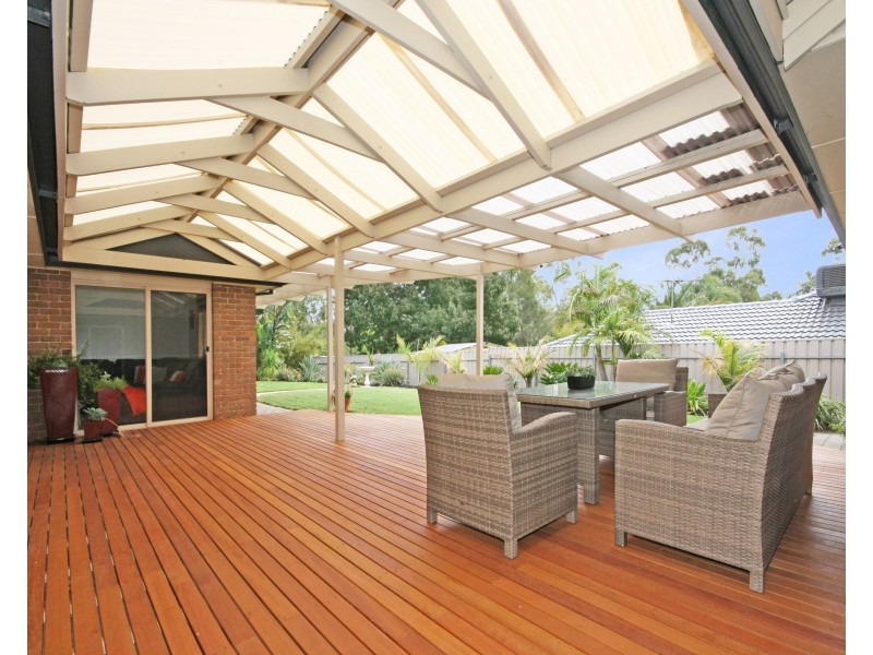 8 Hispano Drive, Woodcroft SA 5162