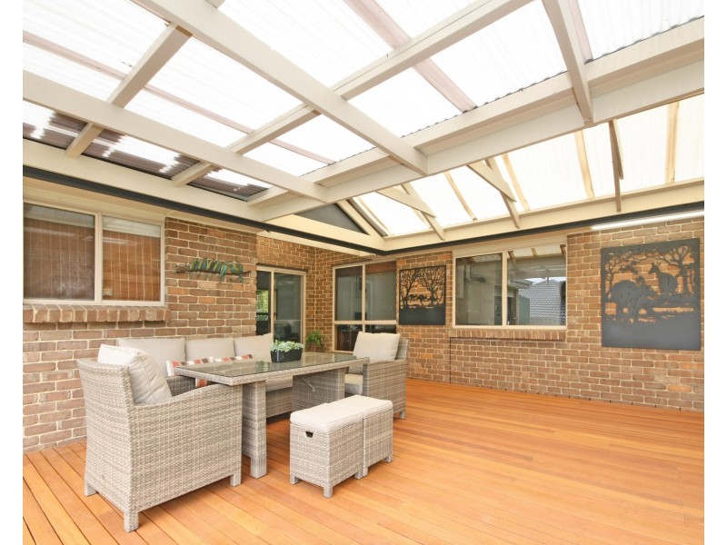 8 Hispano Drive, Woodcroft SA 5162