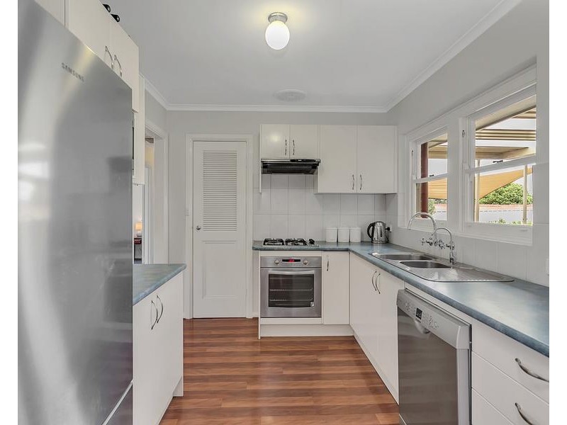 15 Glenburnie Street, Happy Valley SA 5159