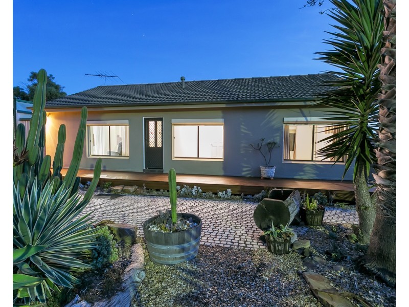 4 Norongo Street, O’sullivan Beach SA 5166
