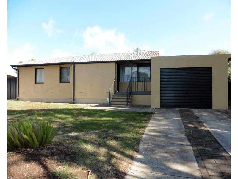 9 Louise Crescent, Morphett Vale SA 5162