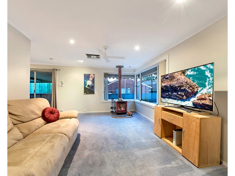 1 Olsen Court, Trott Park SA 5158