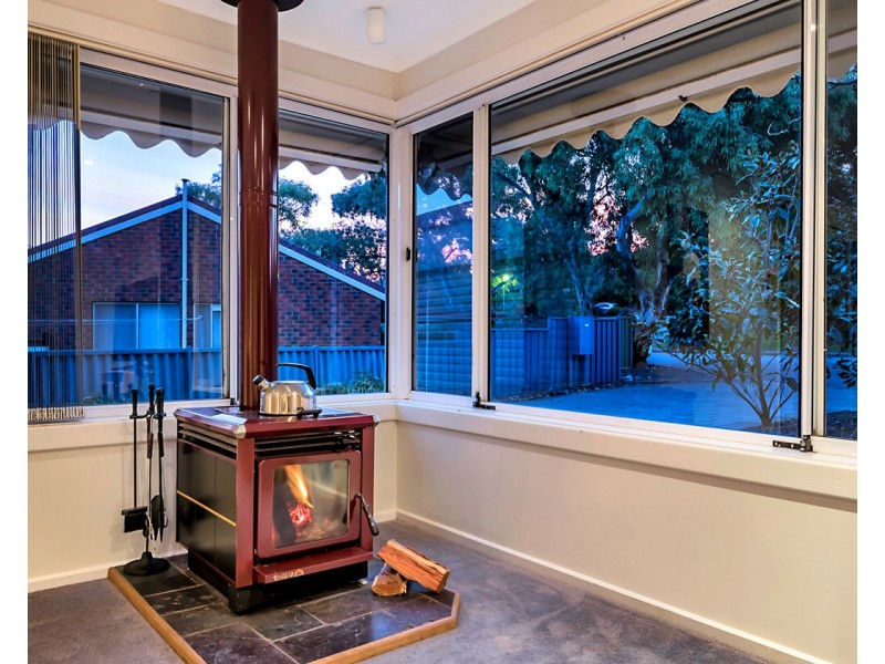 1 Olsen Court, Trott Park SA 5158