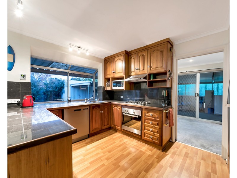 1 Olsen Court, Trott Park SA 5158