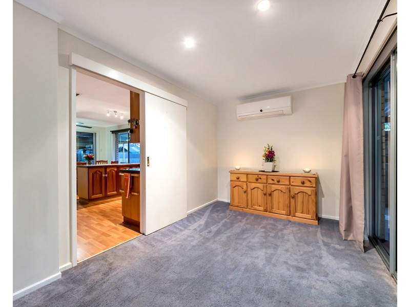 1 Olsen Court, Trott Park SA 5158