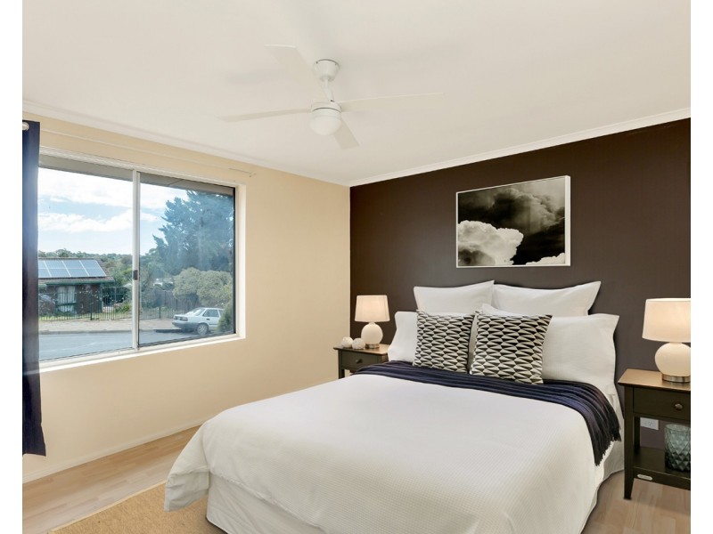 26 Featherstone Drive, Huntfield Heights SA 5163