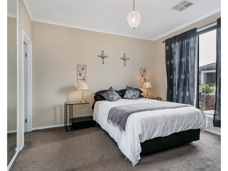 7 Bondi Drive, Seaford Rise SA 5169