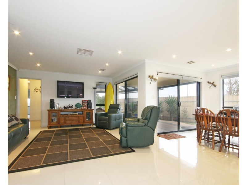 31 Miranda Place, Seaford Meadows SA 5169