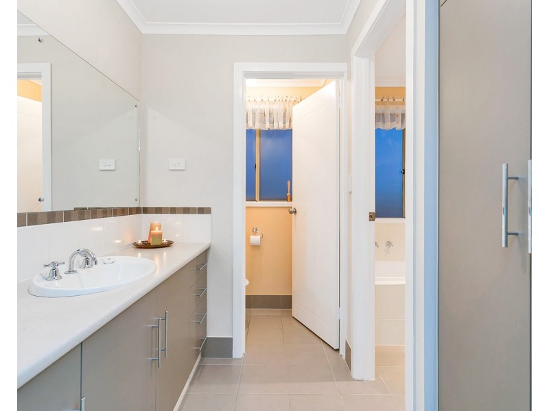 4 Waye Court, Mount Compass SA 5210