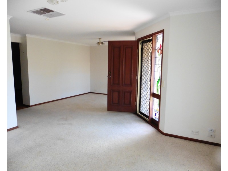 15 Ashmore Place, Onkaparinga Hills SA 5163