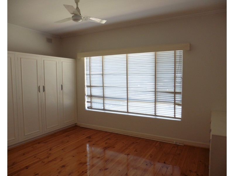 1 Golflands Terrace, Glenelg North SA 5045