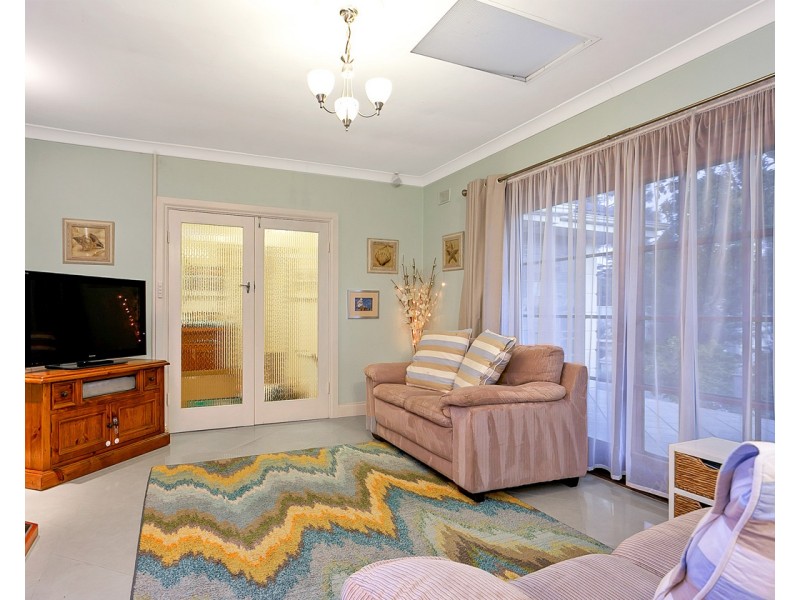 5 Pembry Crescent, Morphett Vale SA 5162