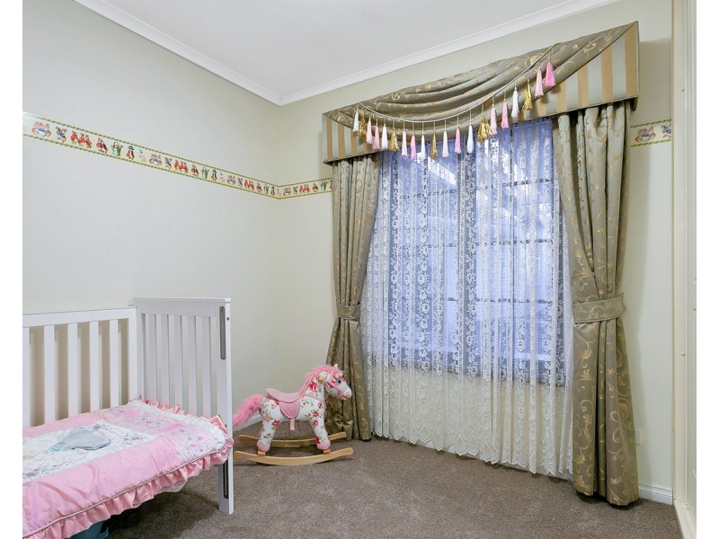 5 Pembry Crescent, Morphett Vale SA 5162