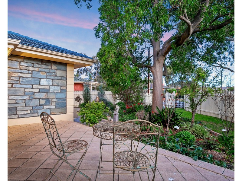 5 Pembry Crescent, Morphett Vale SA 5162